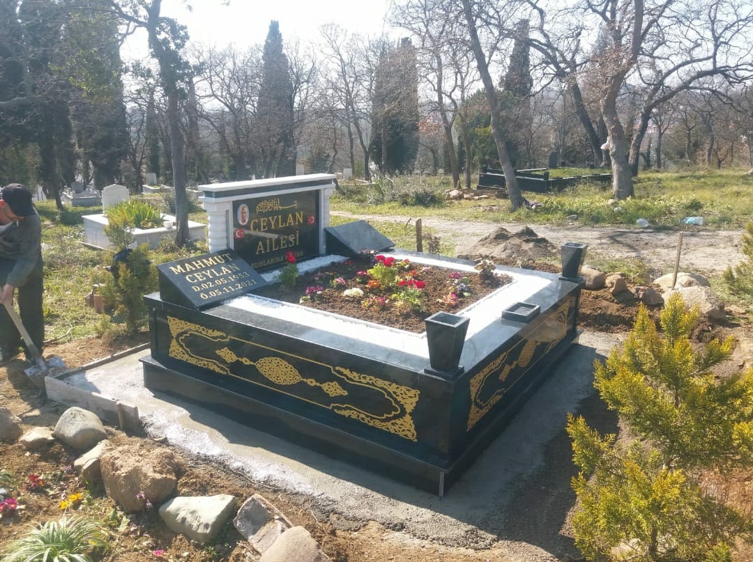 Supreme Granit Mezar